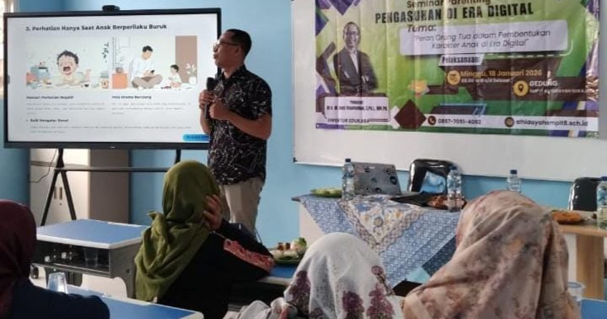 SMP IT Al-Hidayah Sukajaya Bogor Gelar Seminar Parenting Pengasuhan di Era Digital