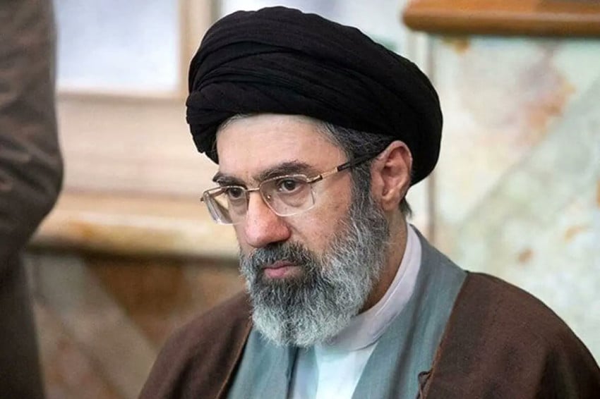 Era Khamenei Berakhir: Teheran Terguncang Usai Serangan Militer AS-Israel