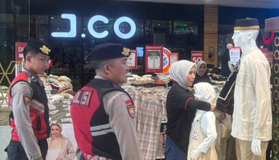Antisipasi Lonjakan Pengunjung, Polisi Garut Gerilya Amankan Mal Jelang Akhir Pekan