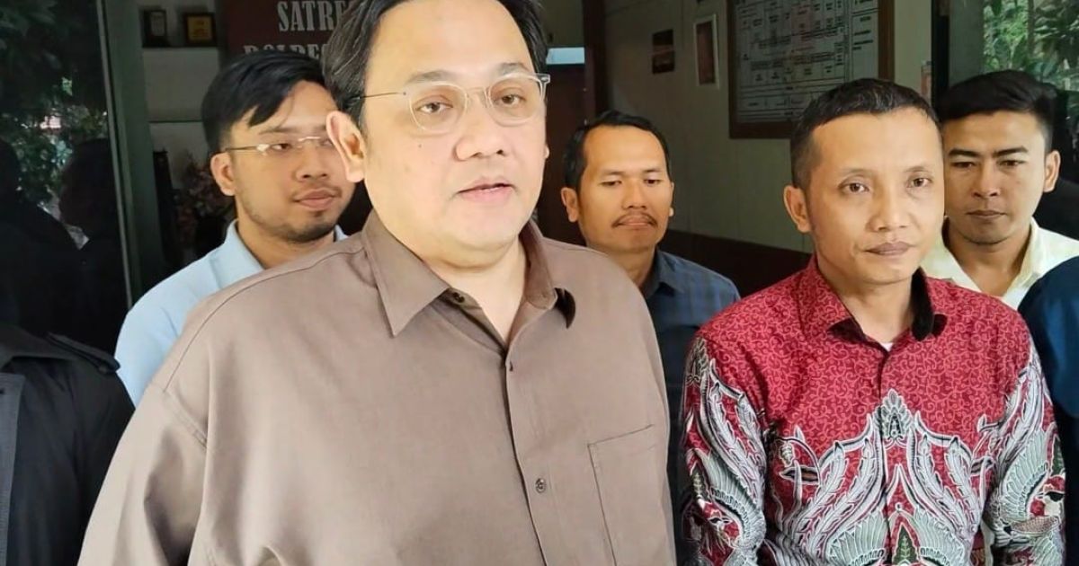 Tim kuasa hukum yang dipimpin pengacara Farhat Abbas.