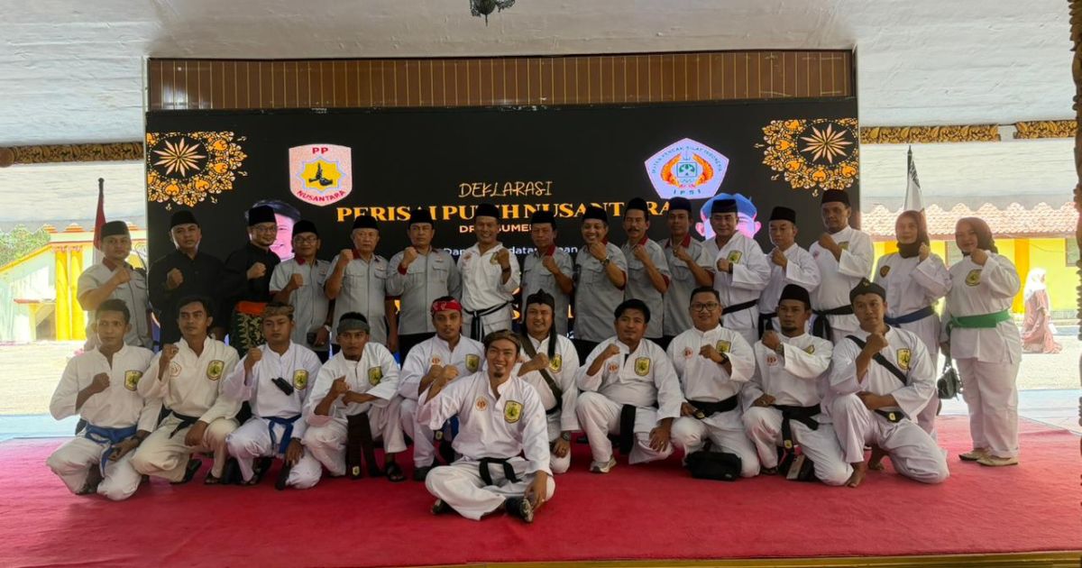 Pencak Silat Perisai Putih Nusantara.