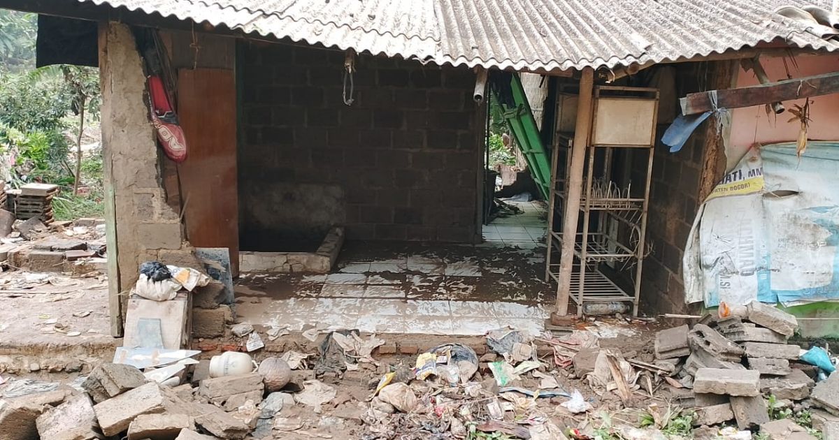 Jembatan Putus, Jalan Darurat: Solidaritas Warga Jasinga Hadapi Bencana