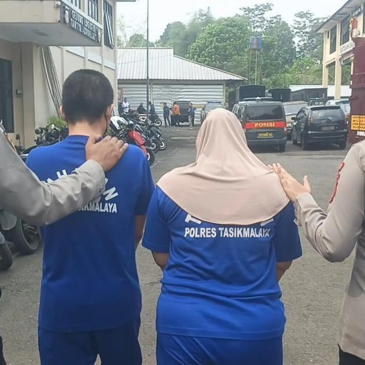 Pasutri di Tasikmalaya Terbongkar Edarkan Sabu Pakai Kode Ukuran Baju, Polisi Sita 5,69 Gram