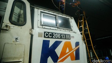 Kronologi Lengkap Tabrakan KRL Bekasi-Cikarang dengan Kendaraan di Perlintasan Bekasi, Dampaki Perjalanan Argo Bromo Anggrek