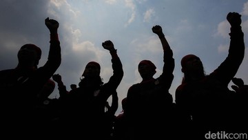 Menguak Makna Hari Buruh Internasional: Sejarah Perjuangan Hak Pekerja Sejak Masa Kolonialisme Industri