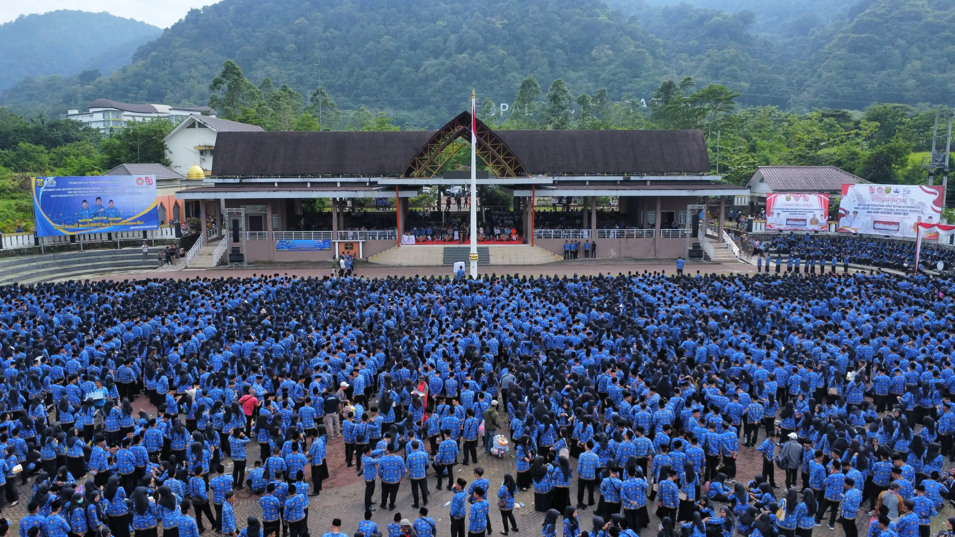 78 Pegawai Honorer Sekretariat DPRD Sukabumi Resmi Sandang Status PPPK Paruh Waktu