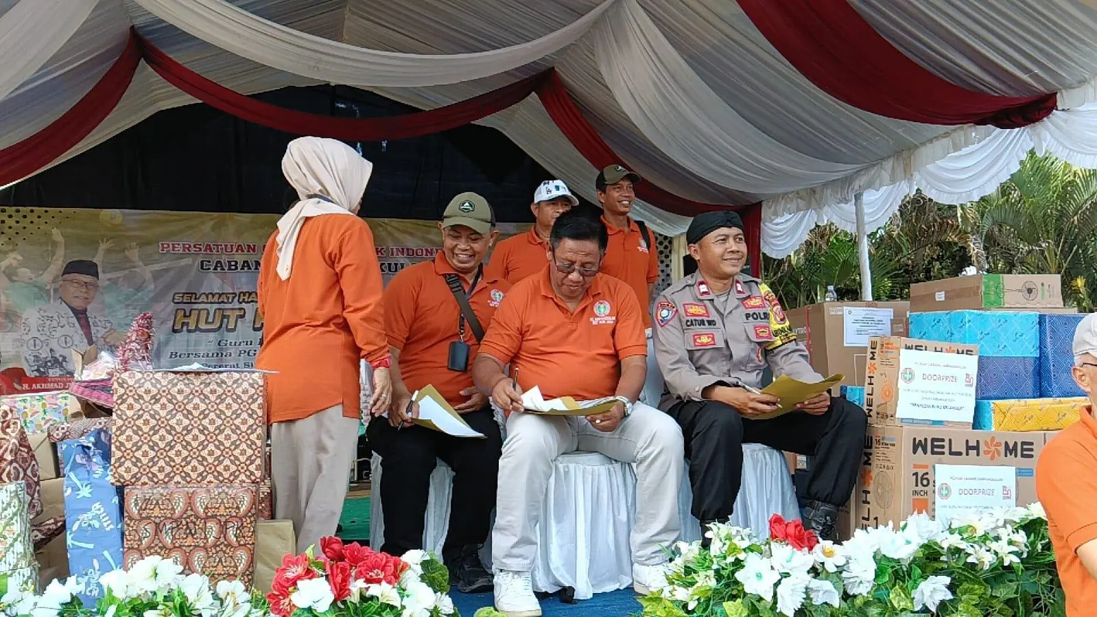 Camat Dading: Guru Hebat, Indonesia Kuat, PGRI Jampangkulon Rayakan HUT ke-80