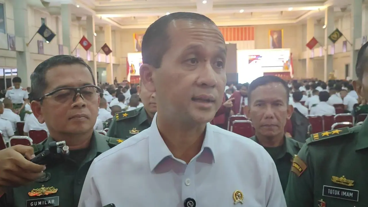 Menteri Transmigrasi Kuliah Umum di Unhan: Transmigrasi Dorong Ekonomi dan Pertahanan Nasional