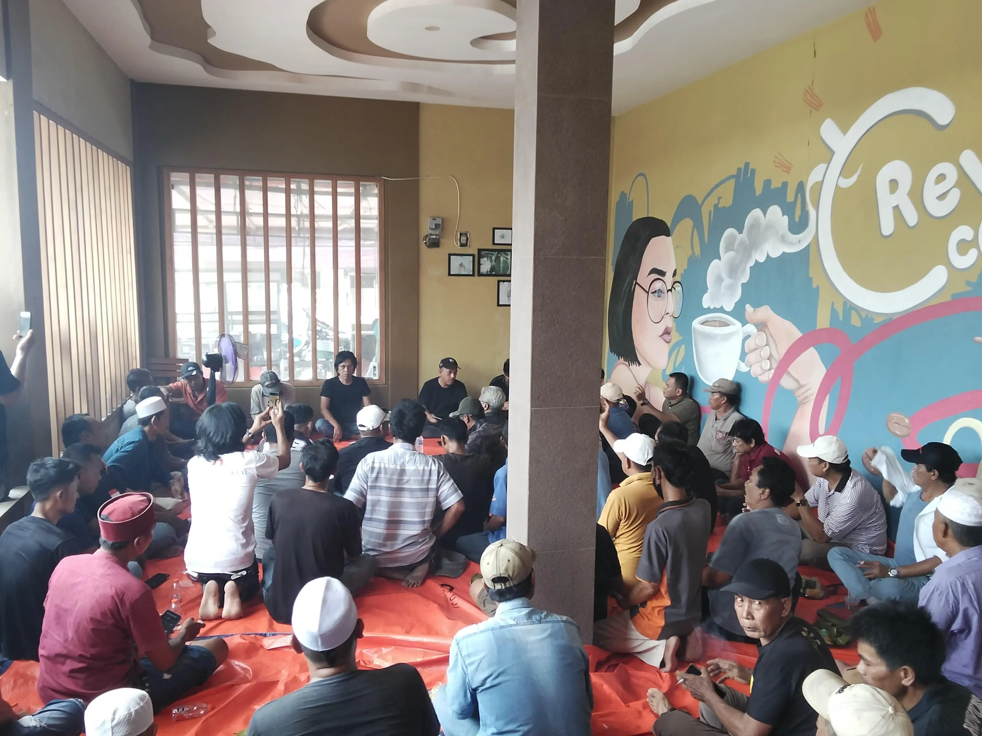 Turun Langsung, Adian Napitupulu dan Doni Maradona Hutabarat Dengarkan Aspirasi Warga Terdapak Penutupan Tambang di Cigudeg