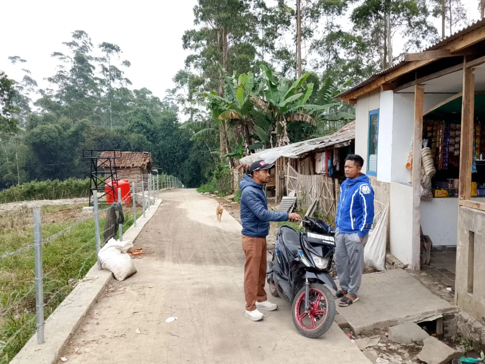 Warga Sukamanah Apresiasi Kang DS, Jalan Rabat Beton Dibangun dari Bonus Panas Bumi