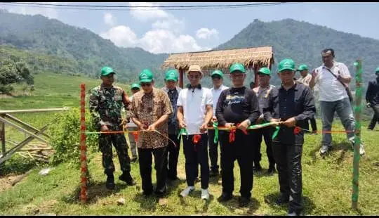 Bukit Hanjawong, Resmi Dibuka, 10 Tahun Perjuangan, Wujudkan Wisata Alam, dan, Budidaya Lebah Madu