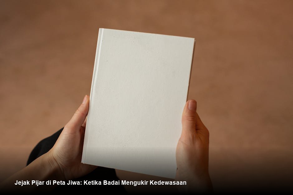 Jejak Pijar di Peta Jiwa: Ketika Badai Mengukir Kedewasaan